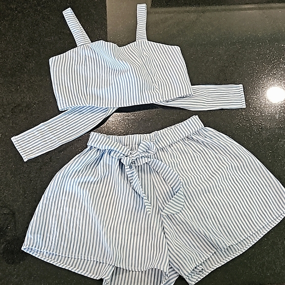 Other - Blue & White Striped 2 Piece Outfit NWOT